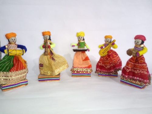 Rajasthani Puppet Musician Set - Male, For Decorative Gifts Use Only, Home Decor, Office Decor, Style : Antique