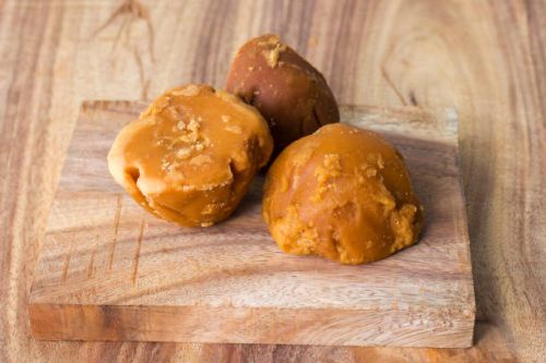 Sugarcane Organic Jaggery, For Sweets, Form : Balls