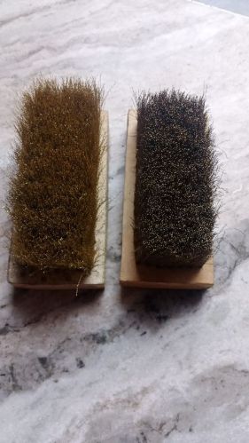Brass Wire Brush Wooden Handle, For Cleaning, Feature : Durable, Fine Finished, Non Breakable, Perfect Strength