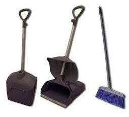 Closed Dustpan and Brush Set, Feature : Magnetic, Rust Proof, Elevated Durability, Fine Finish, Precise Design