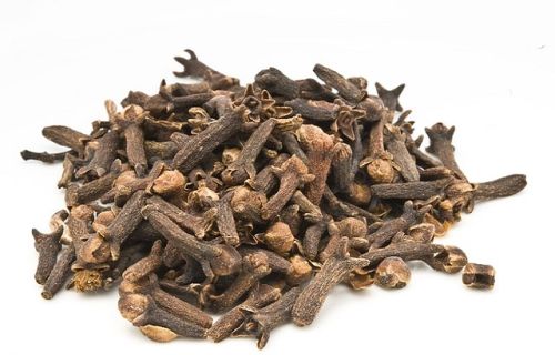 Organic Dried Cloves, Grade Standard : Food Grade