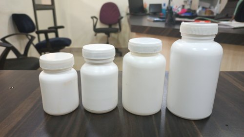 Ruchi Plastic Tablet Bottle, Capacity : 100 Ml