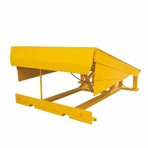 Mild Steel Mobile Dock Leveller, For Industrial Use, Capacity : 9 Ton - 16 Ton