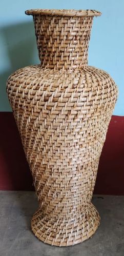 Cane Flower Vase, For Indoor Outdoor, Feature : Comfortable, Easily Usable, Easy To Carry, Fashionable