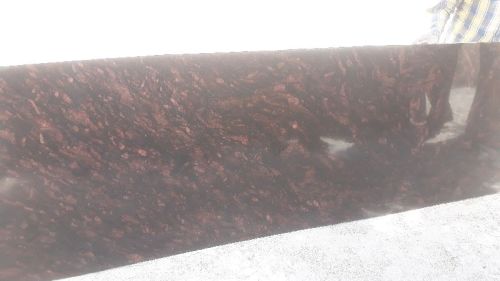 Rough-Rubbing Brown Granite Slabs, For Steps, Staircases, Kitchen Countertops, Flooring, Pattern : Plain