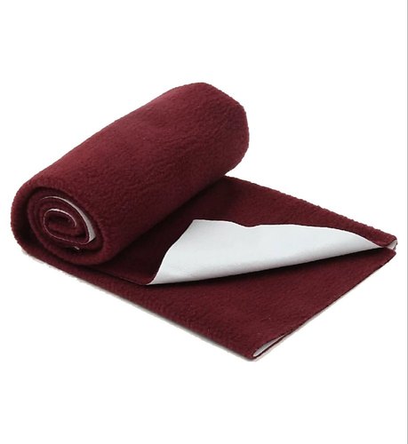 Plain Polar Fleece Maroon Baby Dry Sheets, Technics : Machine Made
