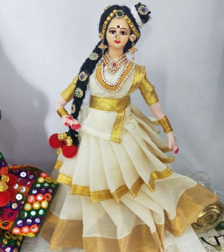 Printed Mohiniyattam Dance Doll, Packaging Type : Box
