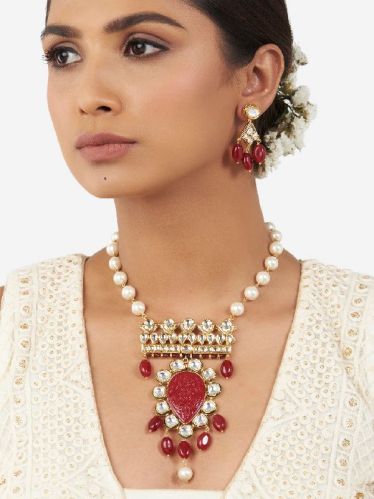 Metal 20gm Designer Gold Plated Imitation Necklace, Occasion : Engagement, Festive Wear, Wedding Wear