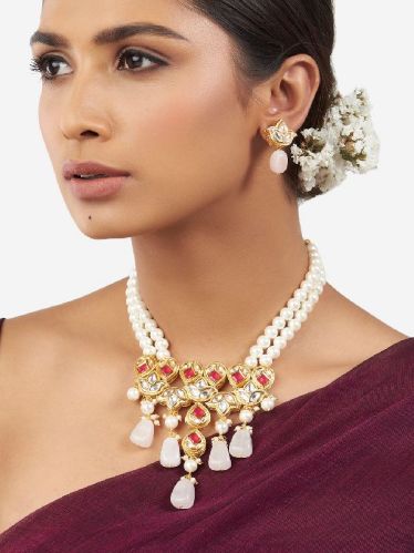 Gold Plated Metal Semi Precious Necklace Set, Size : 0-10mm, 10-20mm, 20-30mm, 30-40mm, 40-50mm