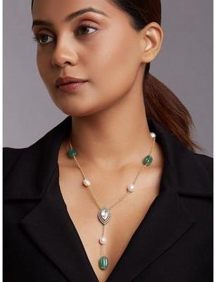 White Fresh Water Pearl Necklace With Green Jade Tumbles