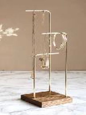 Designer Jewellery Stand, Size : H - 7 Cm 1h - 9.5cm, 2h - 15cm 3h - 22cm