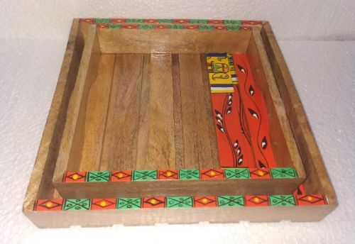 Wooden Walnut Polished Handcrafted Serving Tray, For Homes, Hotels, Restaurants, Banquet, Wedding