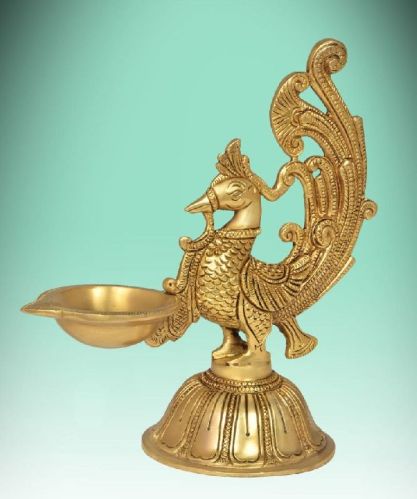 8 Inch Brass Peacock Oil Lamp, Style : Antique