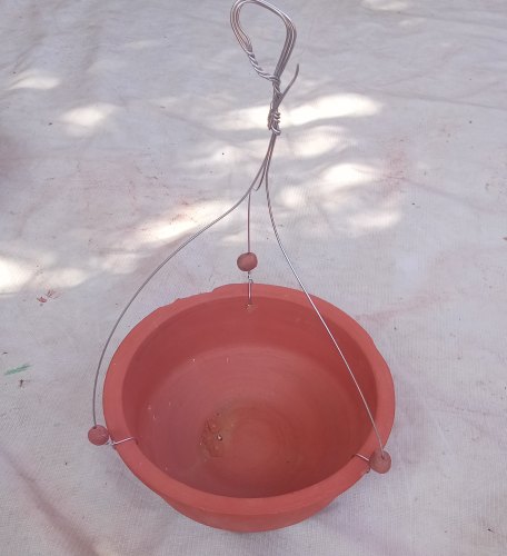 Clay Water Bird Feeder, For Home, Capacity : 1 Liter