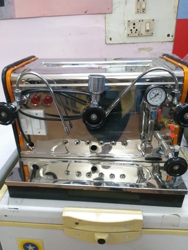 Coffee Machine, Capacity : 50-100 Cups Per Day