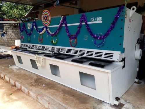Hidustan Hydraulic 2000-4000kg CNC Shearing Machine, Voltage : 440V