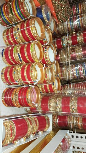 Glass Punjabi Bridal Chura, Color : Golden