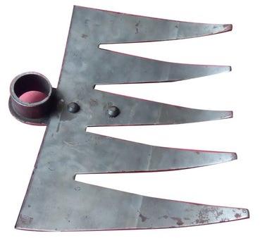 Mild Steel Polished Garden Digging Fork, Feature : Fine Finished, Hard Structure