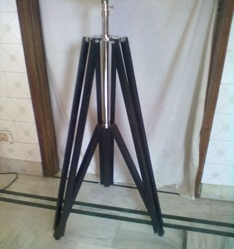 AGSLS-02 Tripod Floor Lamp Stand, Feature : High Quality