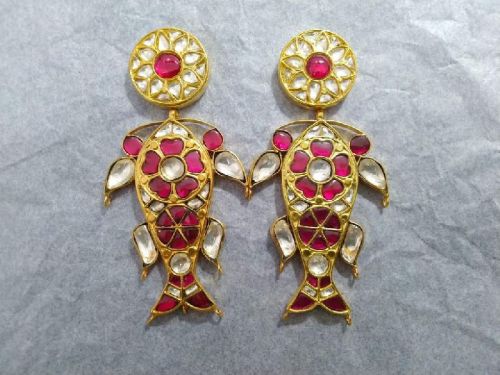 Gold Plated Brass Plain Kundan Meena Earring, Style : Modern