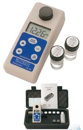 Plastic Body Portable Turbidity Meter, Power : 4 X 1.4V Batteries