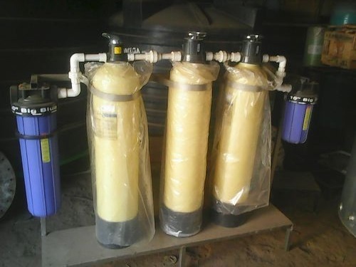 Accurate Water Softeners, Color : Blue, Yellow