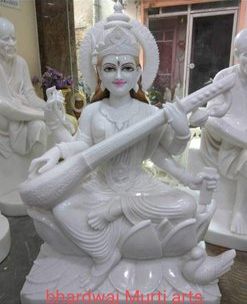 Marble Saraswati Maa Statue, Size In Feet : 4 Feet