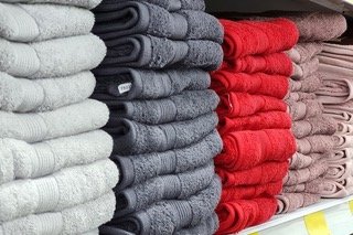 ZRaw Craft Plain Cotton Bath Towel, Feature : Easily Washable, Impeccable Finish