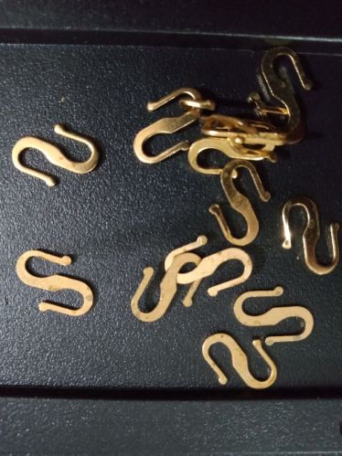 Polished Brass S Hook, Packaging Type : Plastic Packet