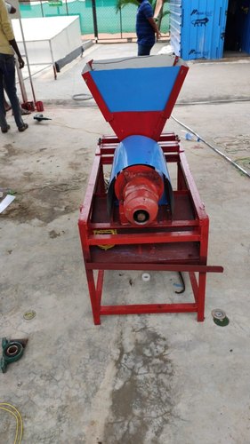 Cow Dung Log Making Machine, Capacity : 200kg/hrs