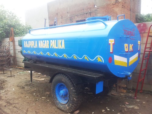 Cast Iron Tractor Drawn Water Tanker, Capacity : 4500 LTR