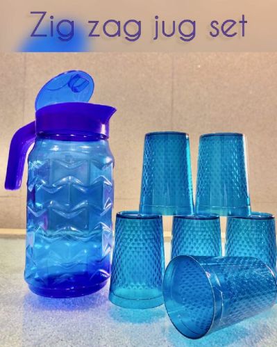 Zig Zag Plastic Jug Glass Set