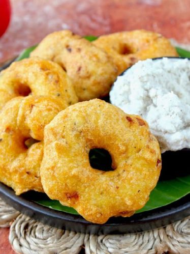 Soft Instant Medu Vada, For Human Consumption, Style : Pre