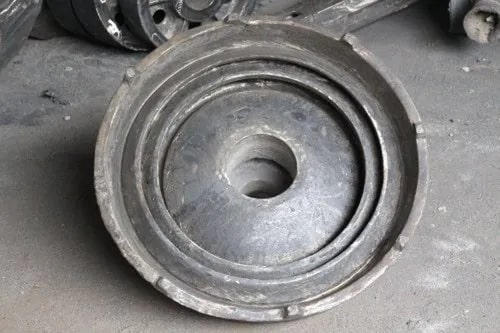 Round Crusher Housing, For Industrial, Color : Grey