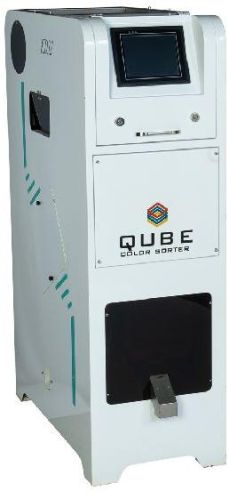 QUBE 1000-2000kg Seeds Sorting Machine, Production Capacity : 1000-2000kg/HR