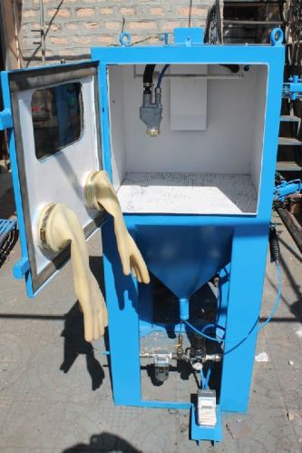 Polished Electric Mild Steel Suction Blast Machine, Specialities : Rust Proof, Long Life, High Performance