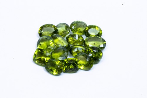 Natural Peridot Stone, Packaging Type : Box