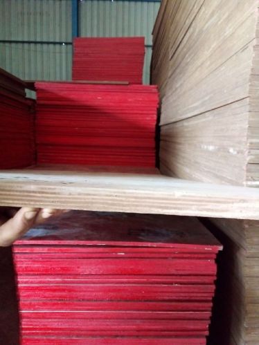 Full Red Core Gurjan Face PF Plywood