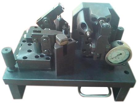 Metal Tapping Fixture