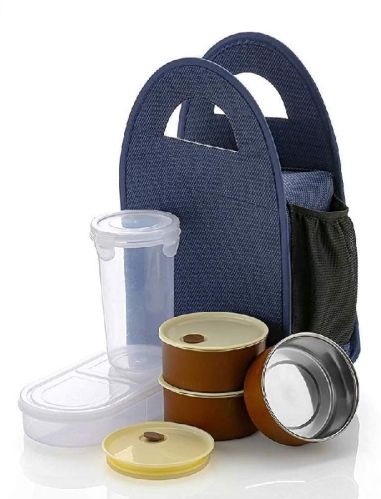 Stainless Steel 3 Container and 1 Casserole Set With Plastic Bottle