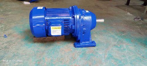 Polished Metal 2HP Gear Motor, For Industrial Use, Color : Blue, Grey