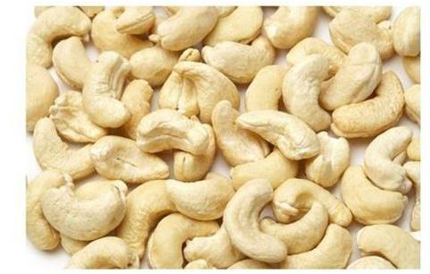 Cashew Nut, Packaging Type : Vacuum Bag