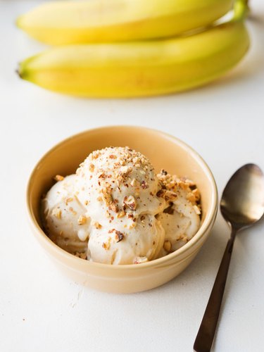 Banana Fruit Ice Cream, Packaging Size : 400 - 2000 L