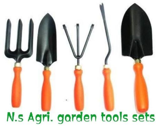 N.S. AGRICULTURE Colour Mild Steel Garden Tool Sets, Feature : DIGGING