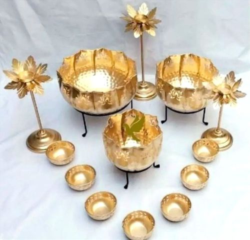 Multiple Items Customized Iron Urli Set, For Home Decor, Feature : Attractive, Colorful, Smooth Texture