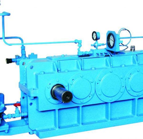 Two Output Helical Gearbox With Oil Cooling System