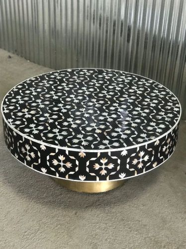 Round Wood Polished Coffee Table, For Garden, Home, Hotel, Restaurant, Style : Modern