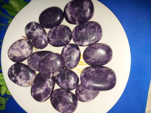Polished Lepidolite Palm Stone, For Garments Decoration, Pattern : Plain