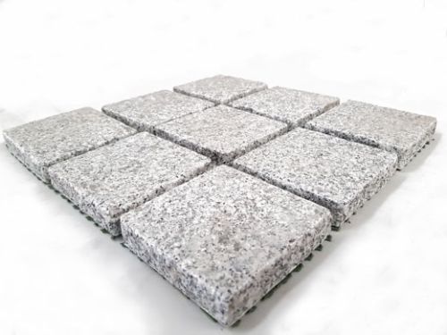 Bush Hammered Doted White Granite Cobbles, For Flooring, Ground
