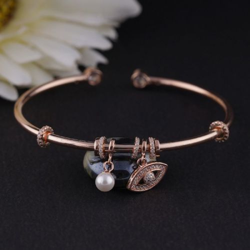 Rose Gold New Design Unique Bracelet, Technique : Hand Made